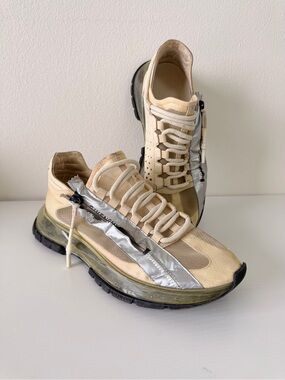Givenchy Cream and Silver Zip-Detail Sneakers Size 40.5